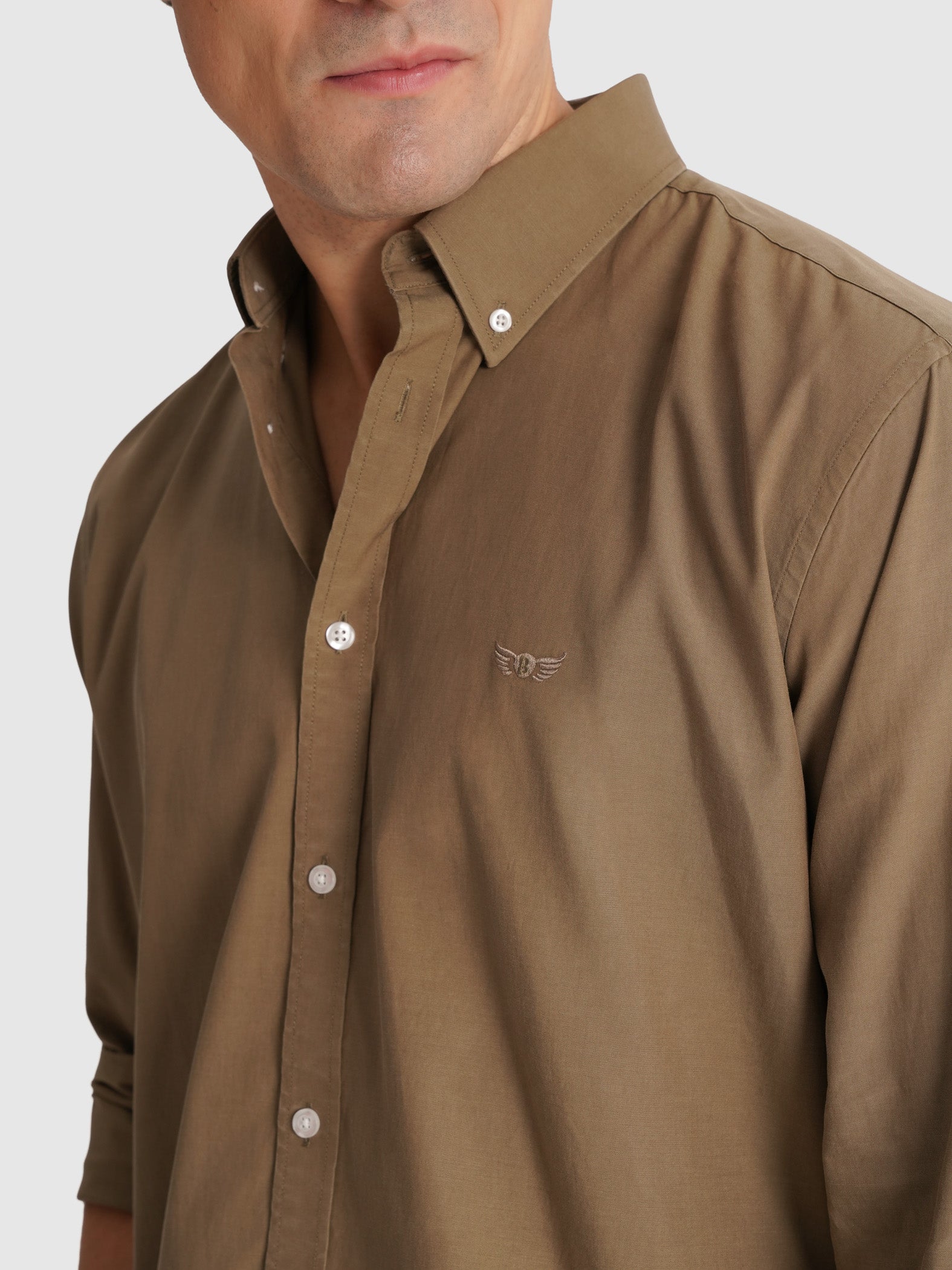 CAMISA TENCEL CASTANHA MANGA COMPRIDA REGULAR FIT MR. BLUE