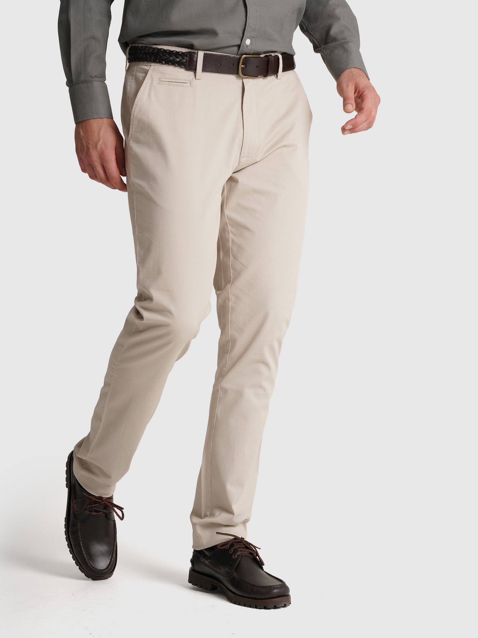 CALÇAS ALGODÃO BEGES SLIM FIT MR. BLUE