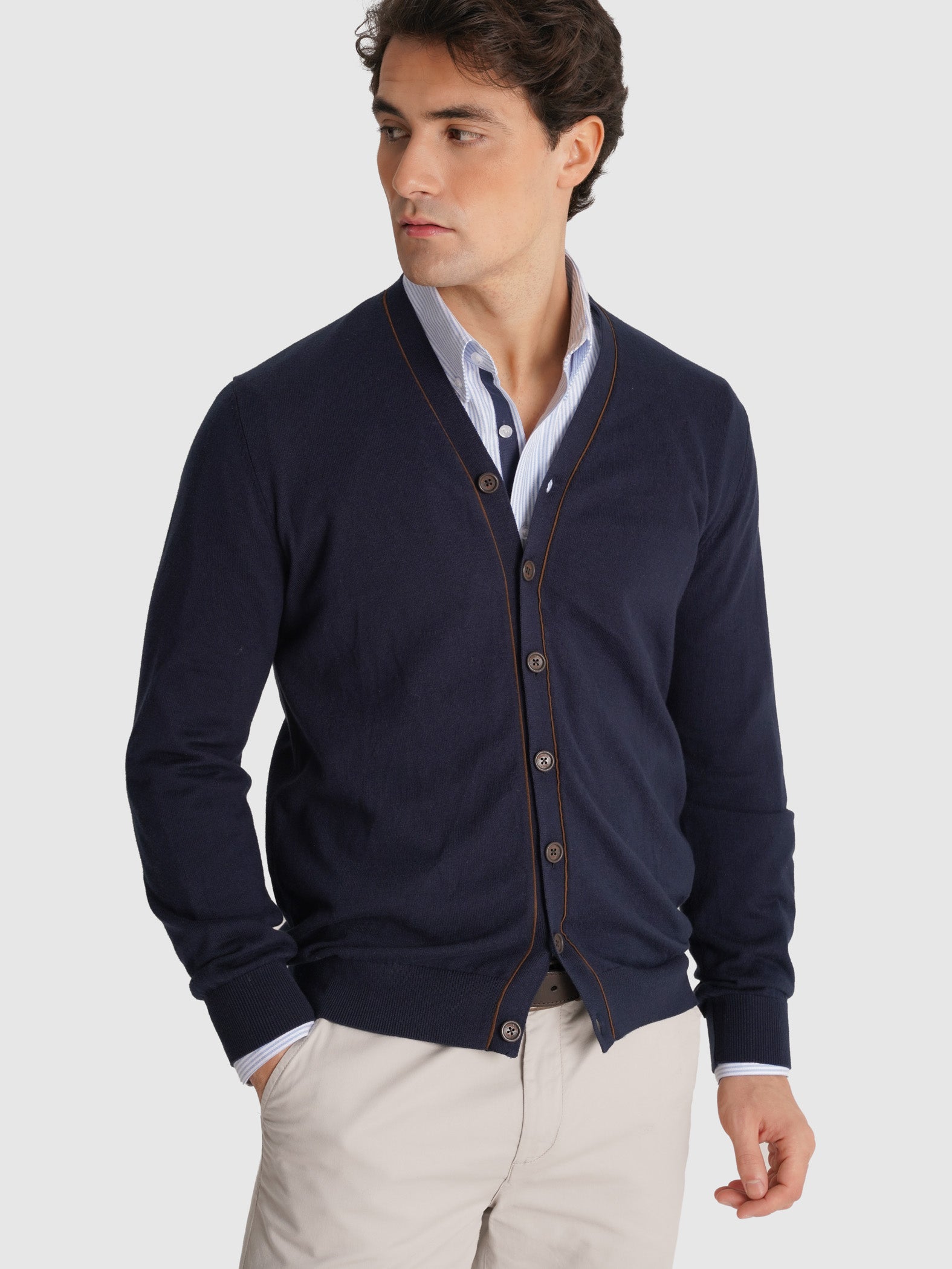 PULLOVER AZUL COM COTOVELEIRA REGULAR FIT MR. BLUE