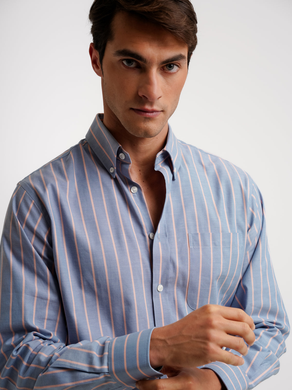 Camisa azul Oxford de corte estándar de Mr. Blue