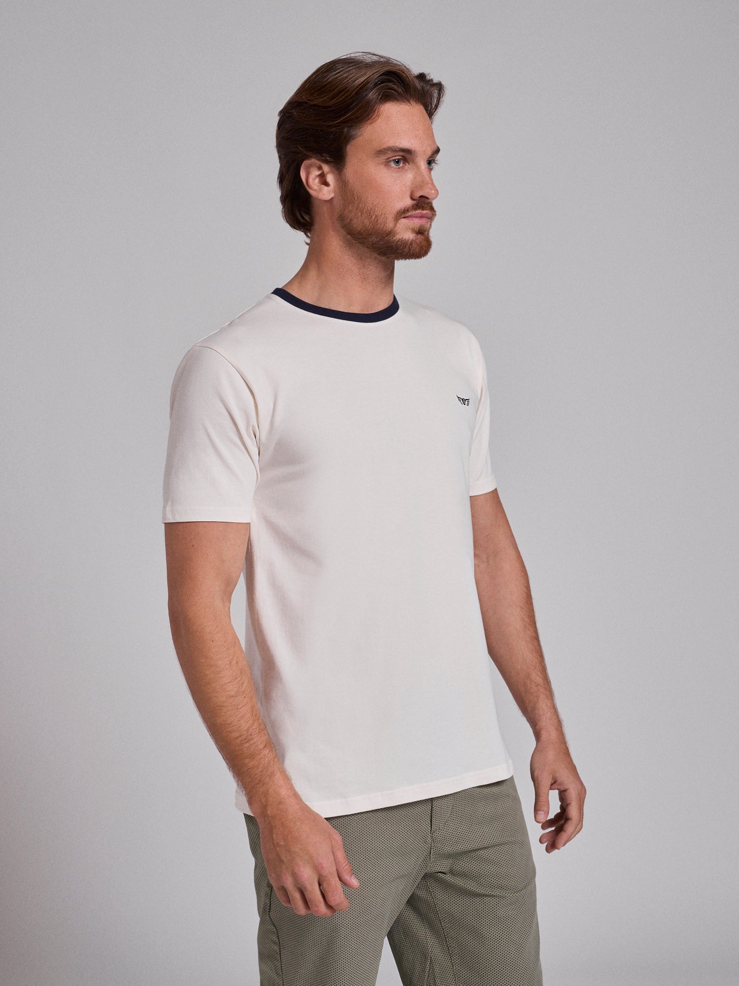 T-SHIRT ALGODÃO BRANCA MANGA CURTA REGULAR FIT MR. BLUE