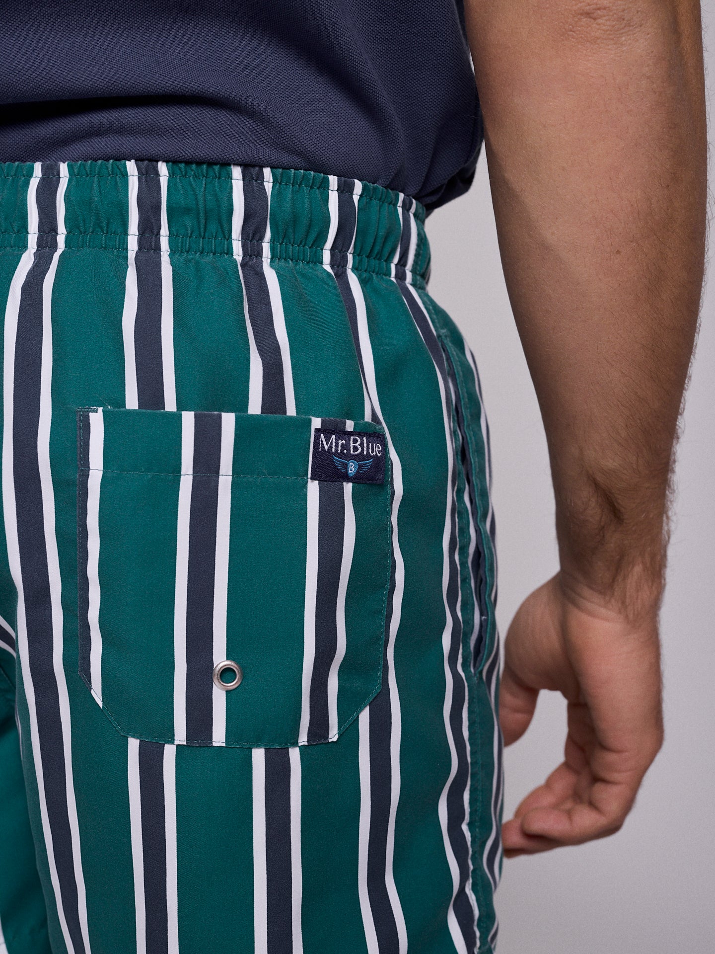 FATO BANHO VERDE REGULAR FIT MR. BLUE