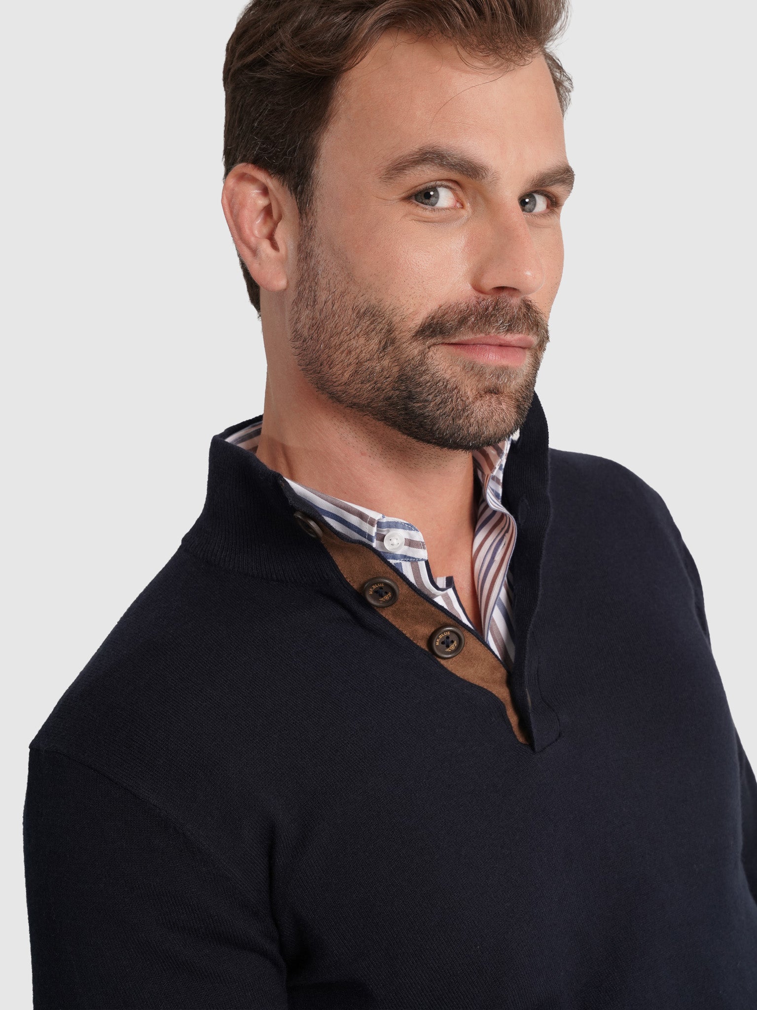 PULLOVER LÃ COM COTOVELEIRA REGULAR FIT MR. BLUE