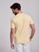 T-SHIRT ALGODÃO AMARELA MANGA CURTA REGULAR FIT MR. BLUE