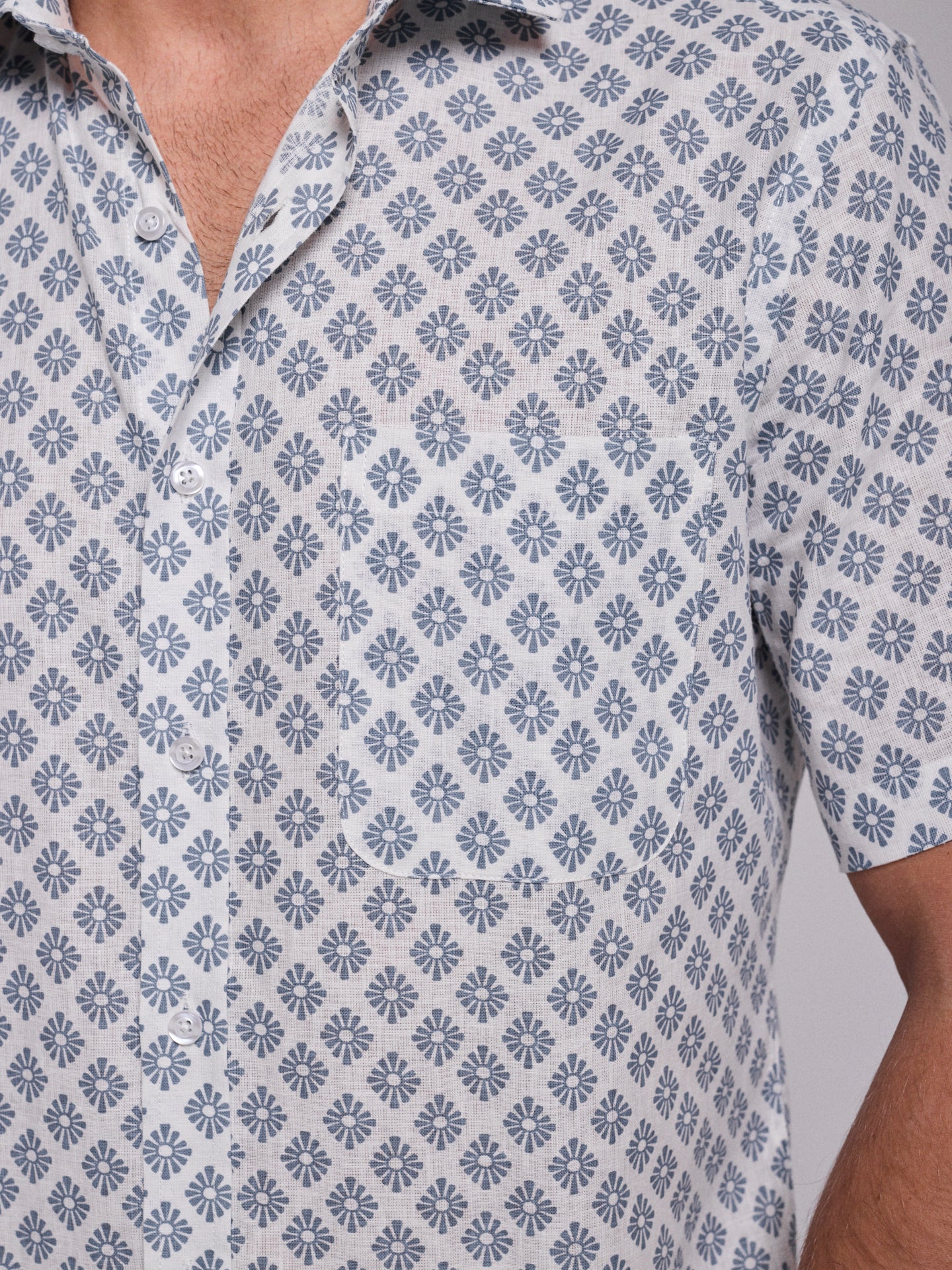 Camisa Linho Azul Manga Curta Regular Fit Mr. Blue