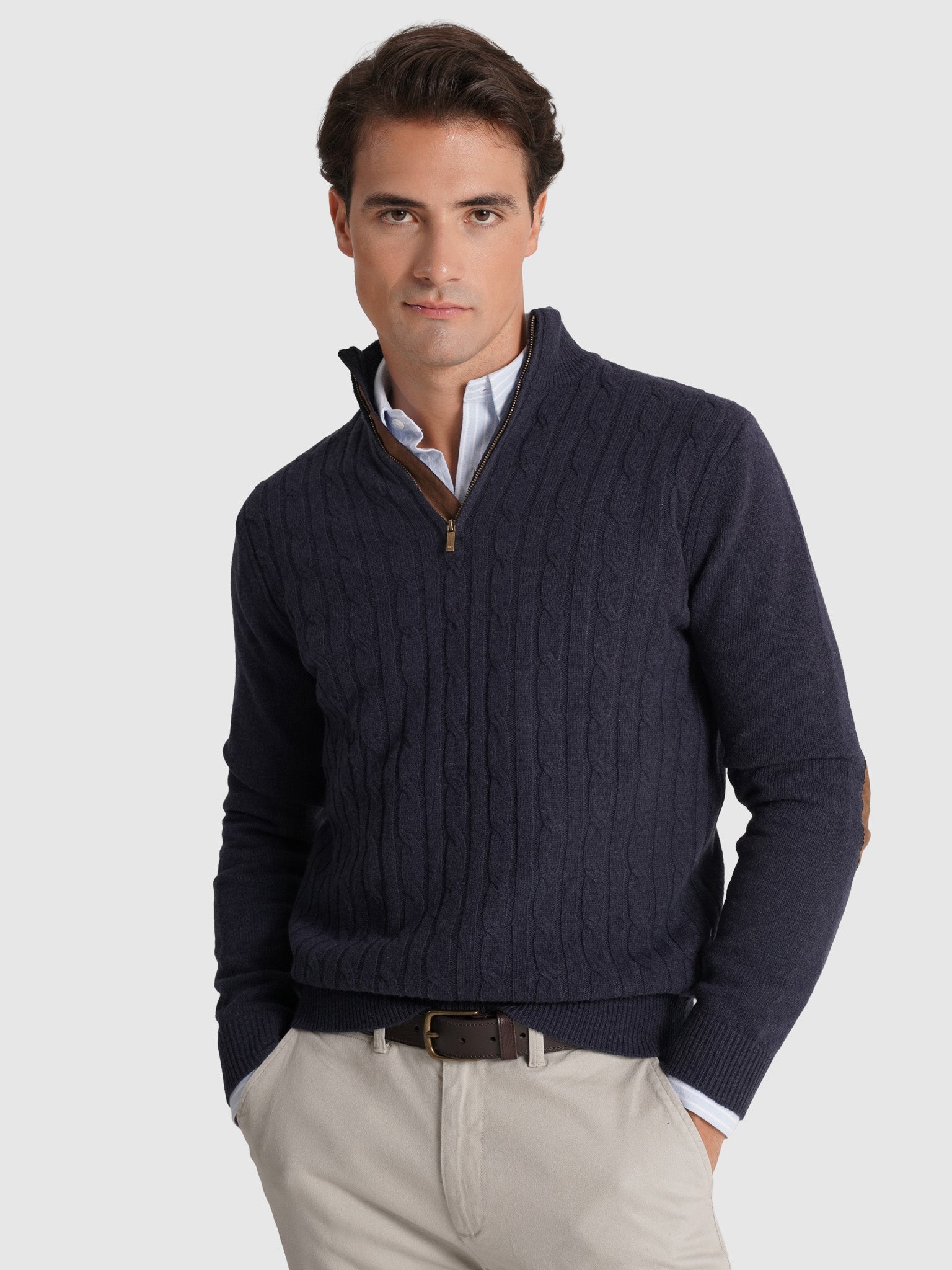 PULLOVER LÃ AZUL COM COTOVELEIRA REGULAR FIT MR. BLUE